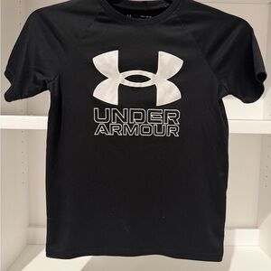 Under Armour Black Dri Fit Tee, Youth Medium, Perfect Condition